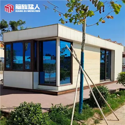 Modulare vorgefertigte Villa aus hellem Stahl